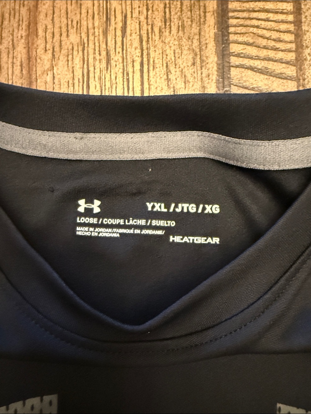 Under Armour Black Short-Sleeve Performance Tee with Gray Panels - Picture 2 of 6